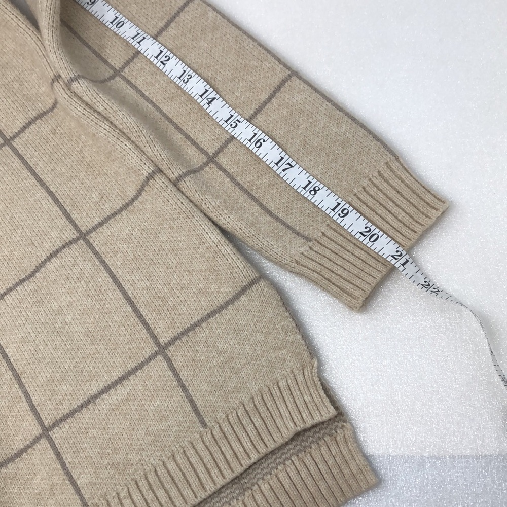 "The Anna" Oatmeal/Beige Window Pane Turtleneck Size Medium - Picture 9 of 12